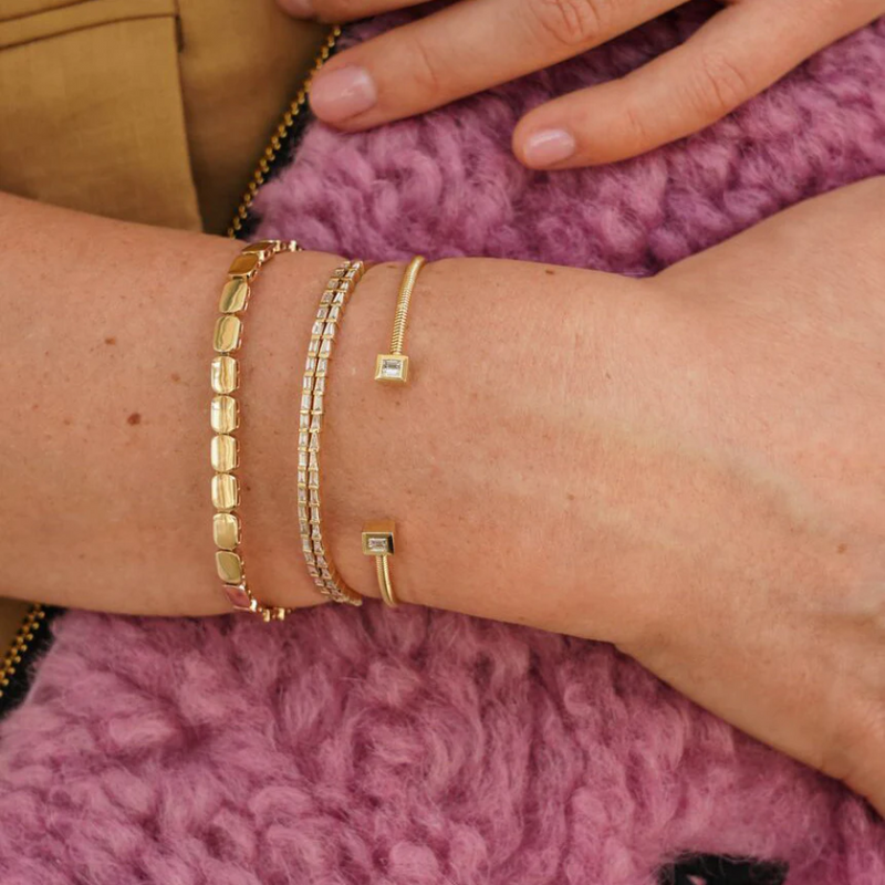 Dana Rebecca Designs Sadie Pearl Gold Tag Bracelet